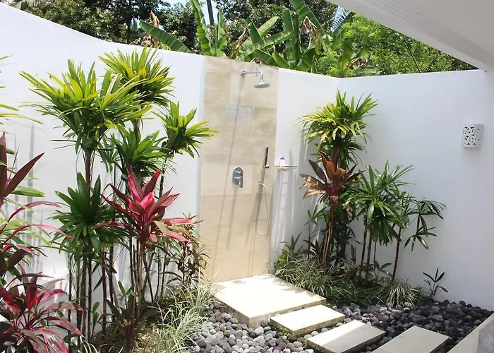 Uma Kama Villa *